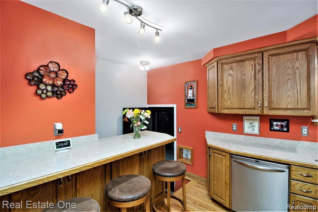 4327 Eastlawn Avenue Property Photo 8