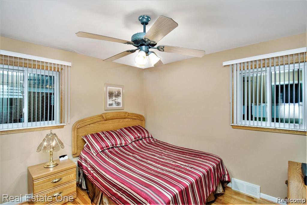 4327 Eastlawn Avenue Property Photo 10