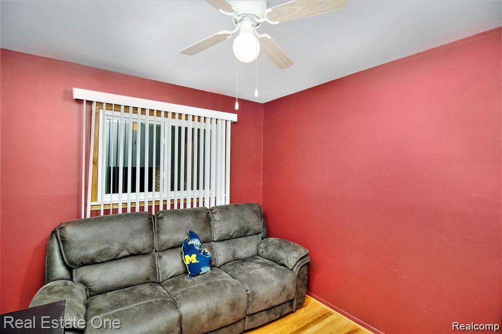 4327 Eastlawn Avenue Property Photo 11