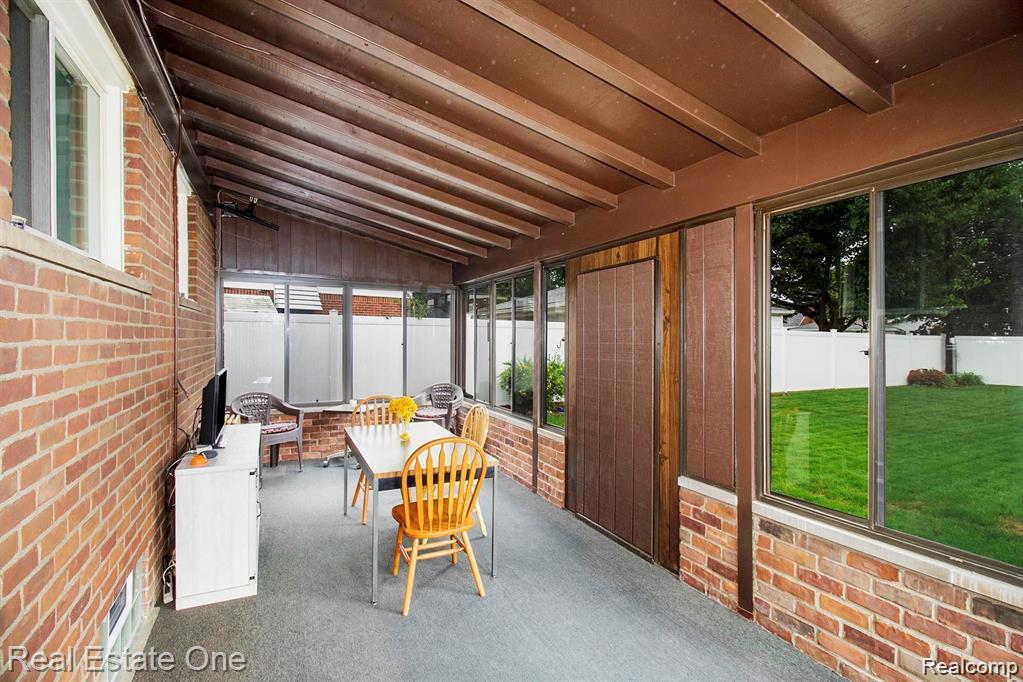 4327 Eastlawn Avenue Property Photo 20