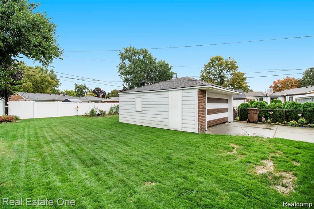 4327 Eastlawn Avenue Property Photo 23