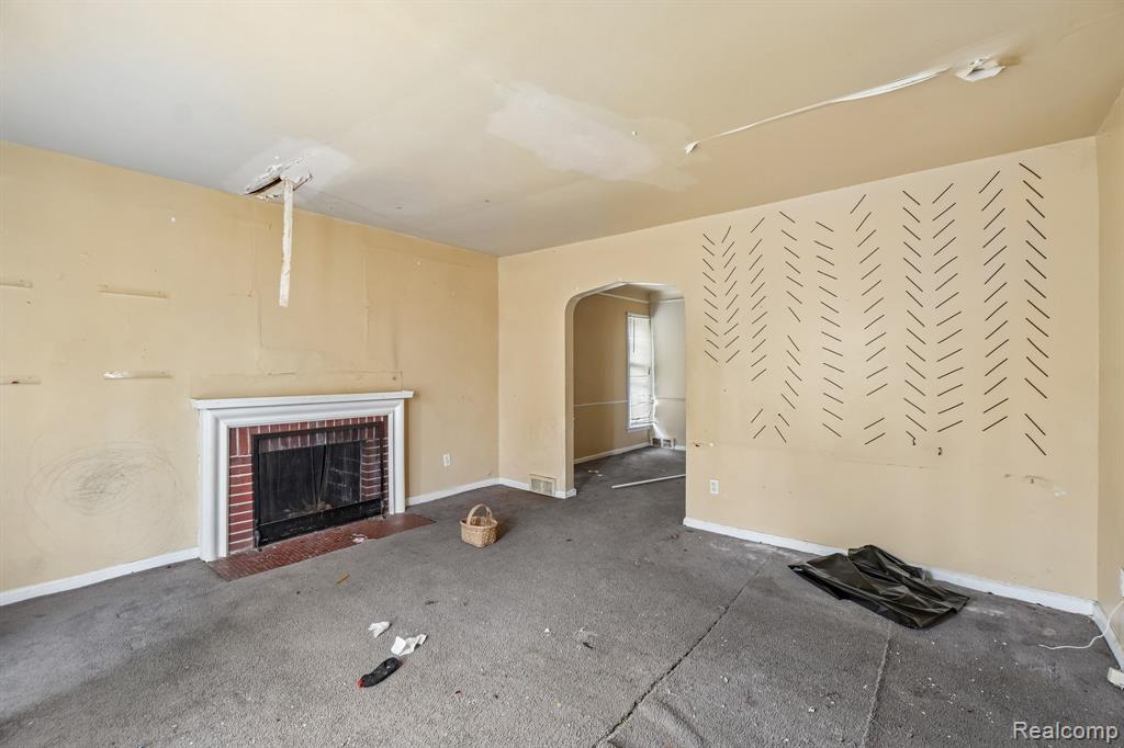 5969 Cadieux Road Property Photo 6