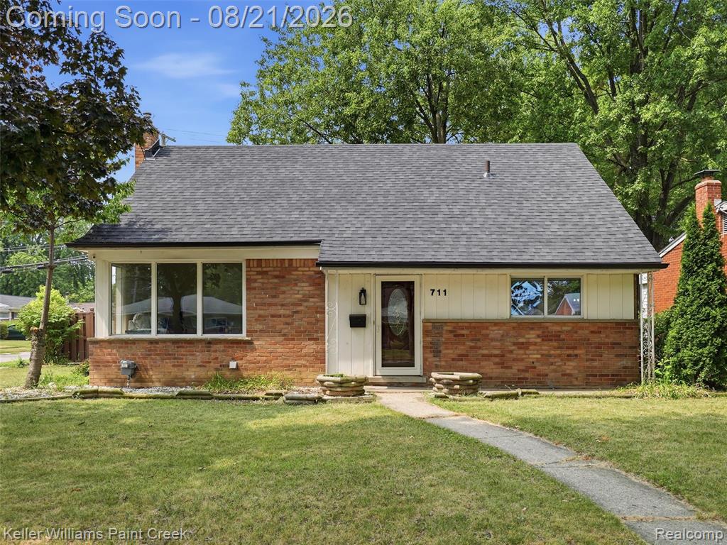 711 Jamaica Drive Property Photo 2