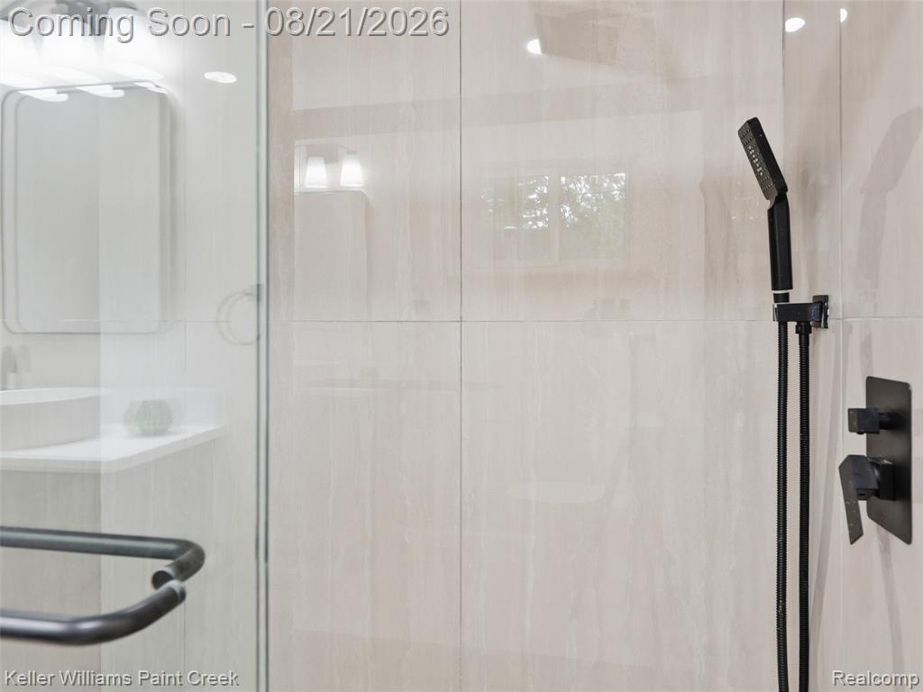 711 Jamaica Drive Property Photo 38