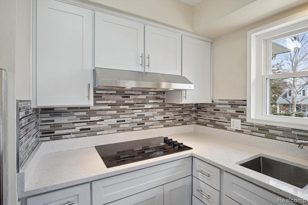2728 Yost Boulevard Property Photo 2