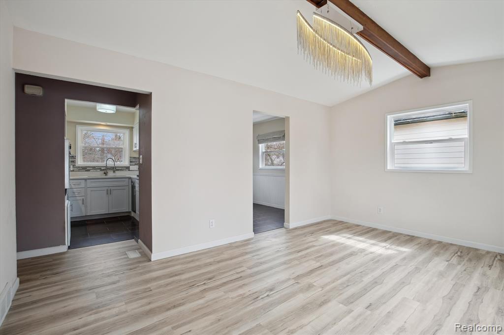 2728 Yost Boulevard Property Photo 9