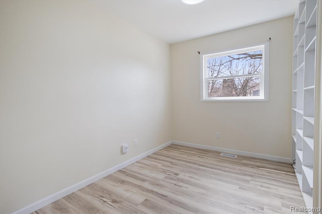 2728 Yost Boulevard Property Photo 26