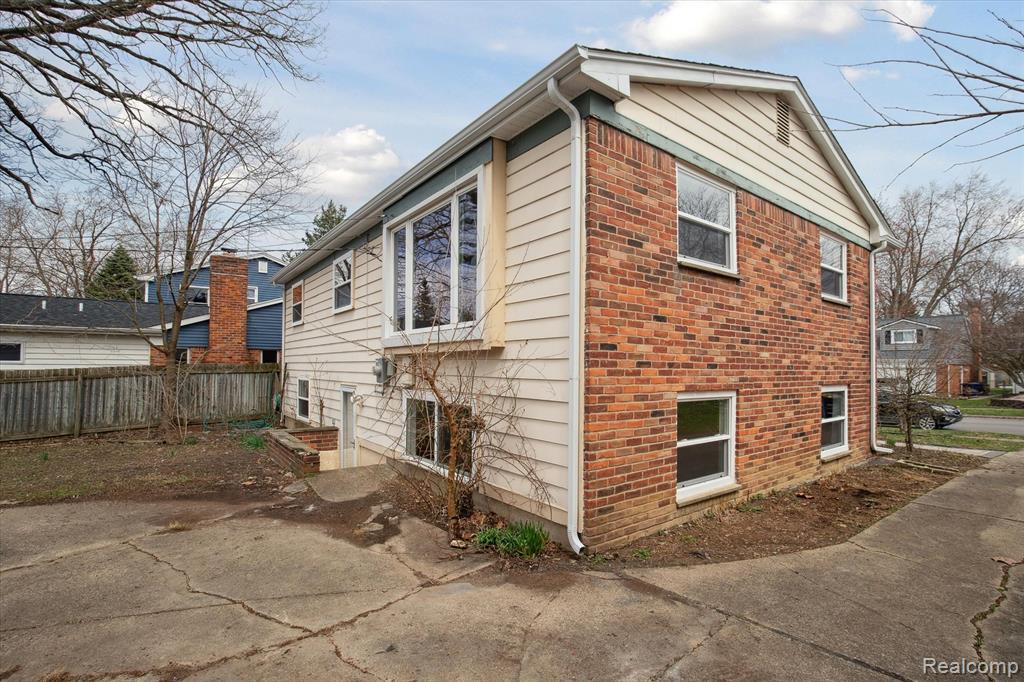 2728 Yost Boulevard Property Photo 43