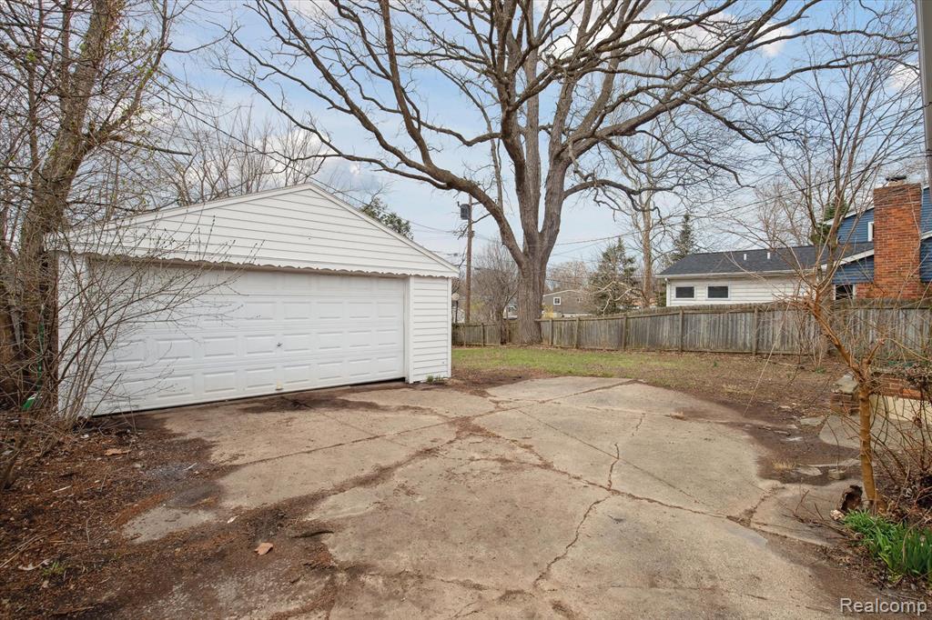 2728 Yost Boulevard Property Photo 45