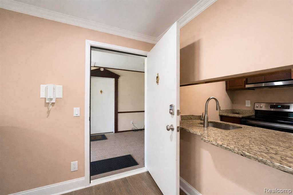 34720 Huntley Drive Property Photo 5