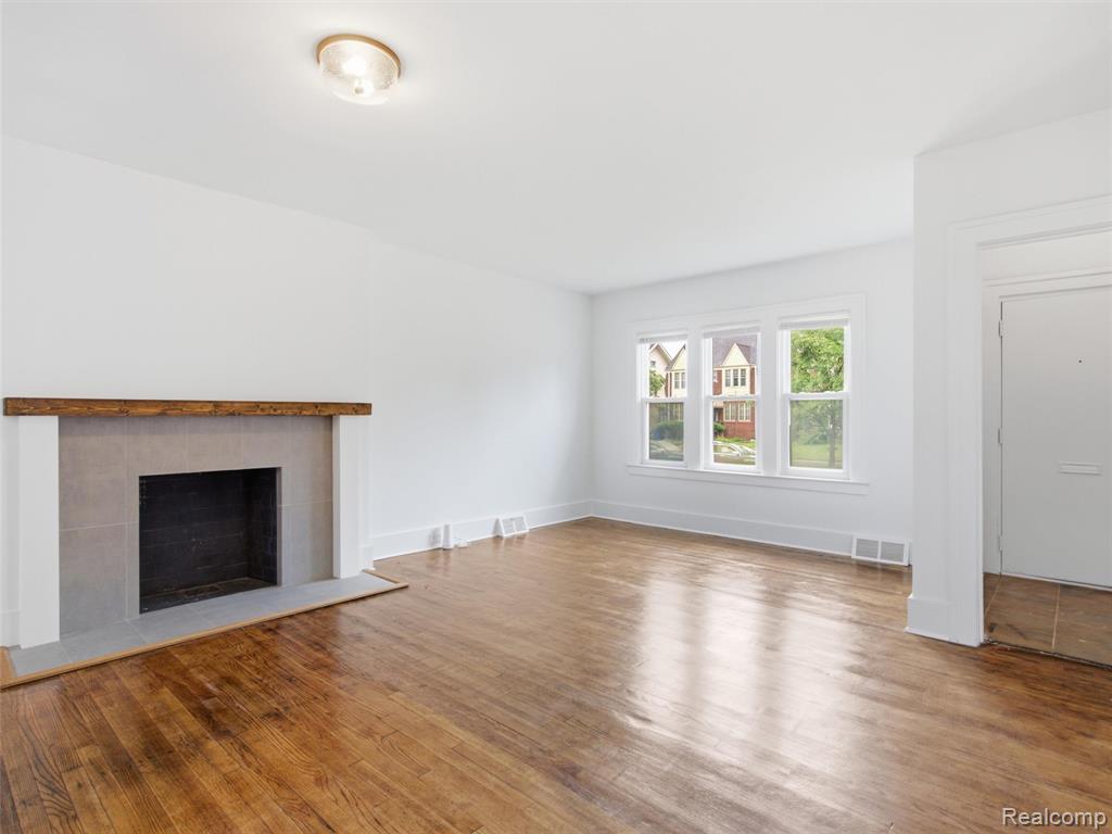 2064 Glynn Court Property Photo 6