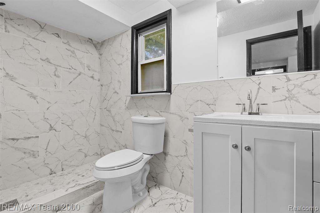 12930 Beech Daly Road Property Photo 24
