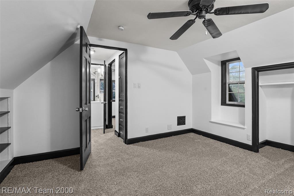 12930 Beech Daly Road Property Photo 35