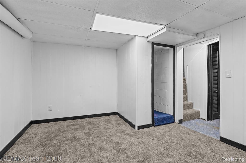 12930 Beech Daly Road Property Photo 37