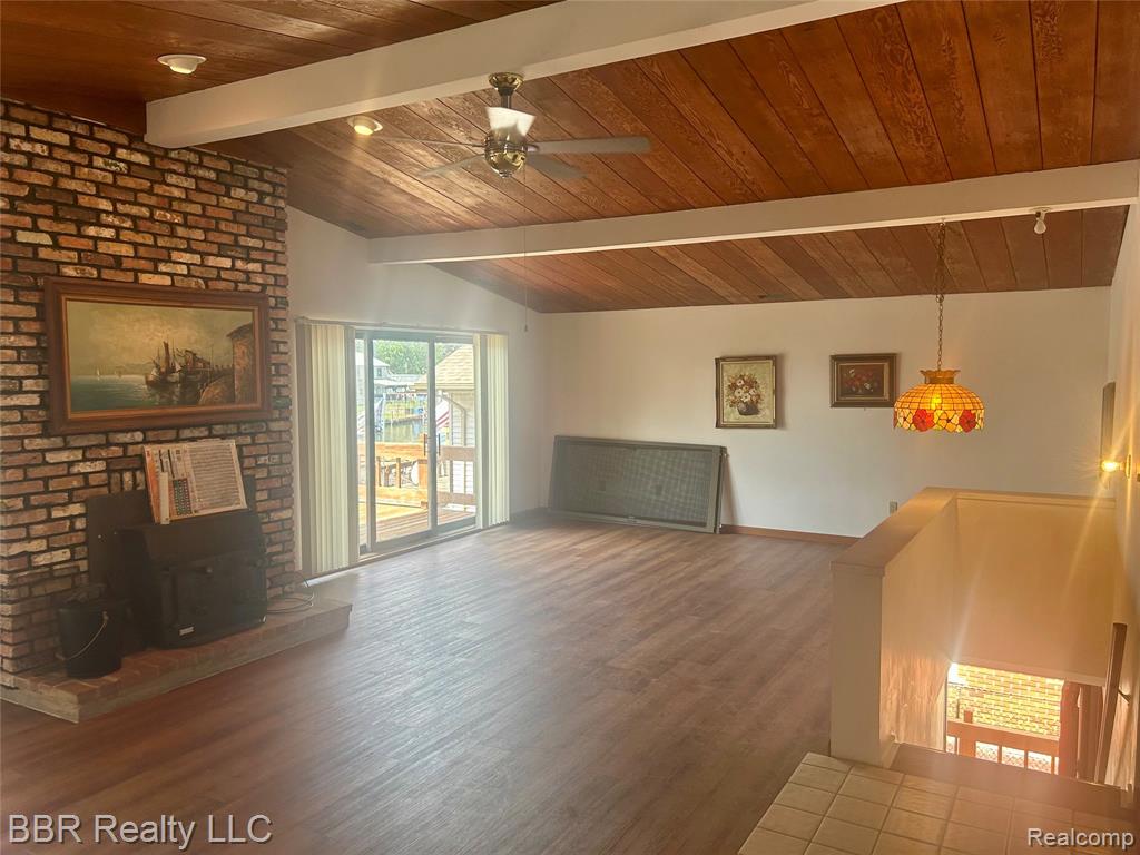30620 Bayview Property Photo 7