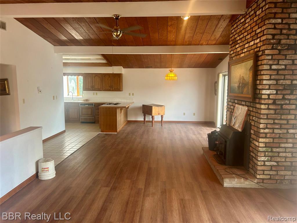 30620 Bayview Property Photo 8