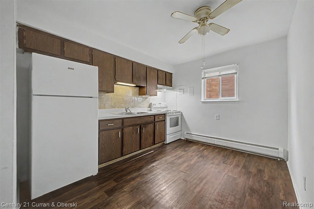 29425 W Jefferson Avenue Property Photo 19