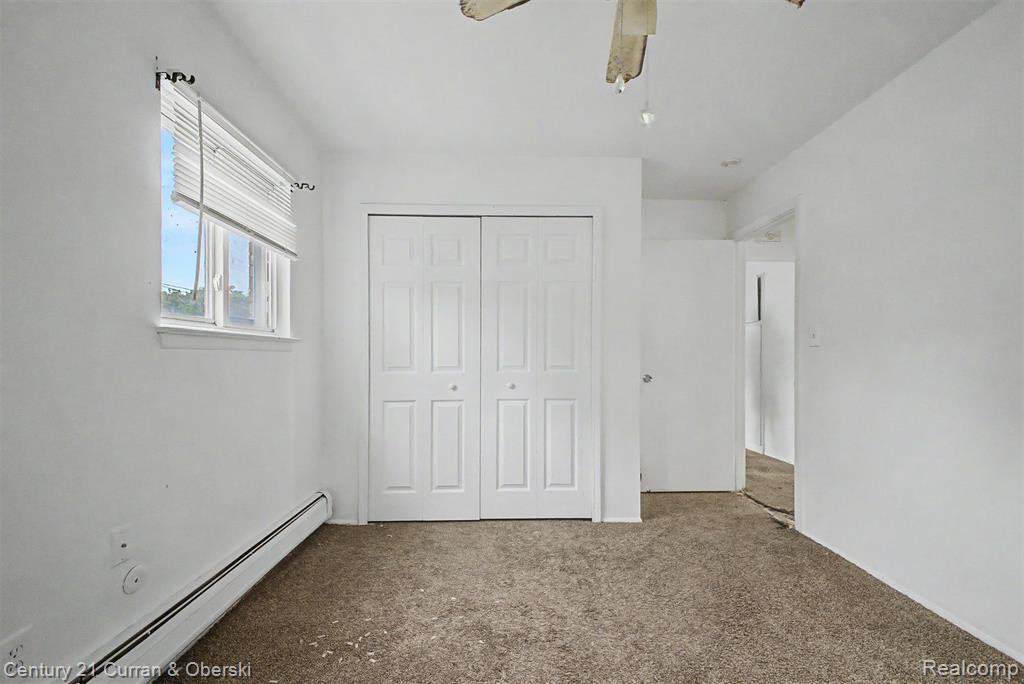 29425 W Jefferson Avenue Property Photo 24