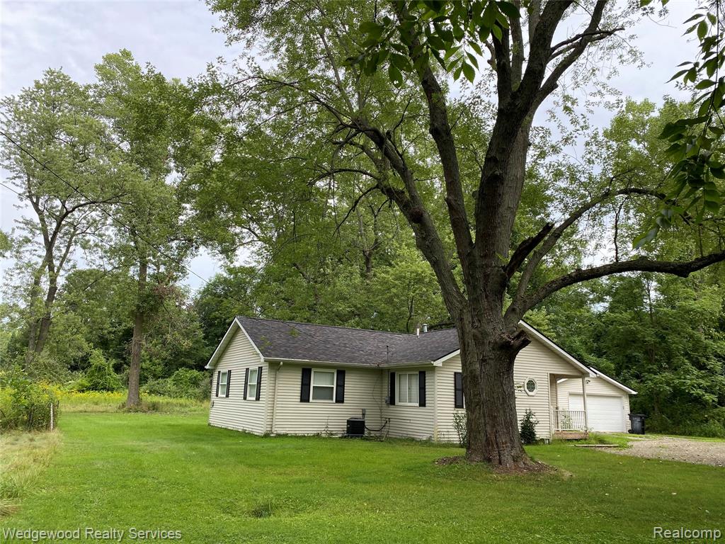 364 James Court Property Photo 1
