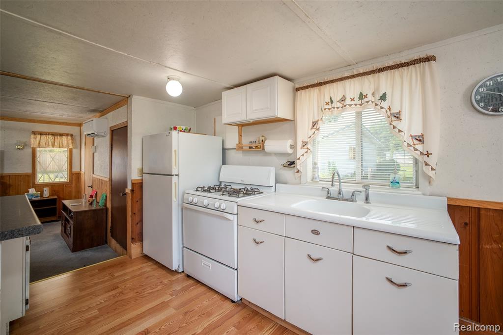5110 Lucinda Drive Property Photo 7