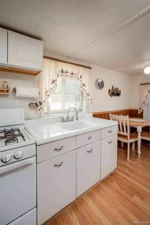 5110 Lucinda Drive Property Photo 8
