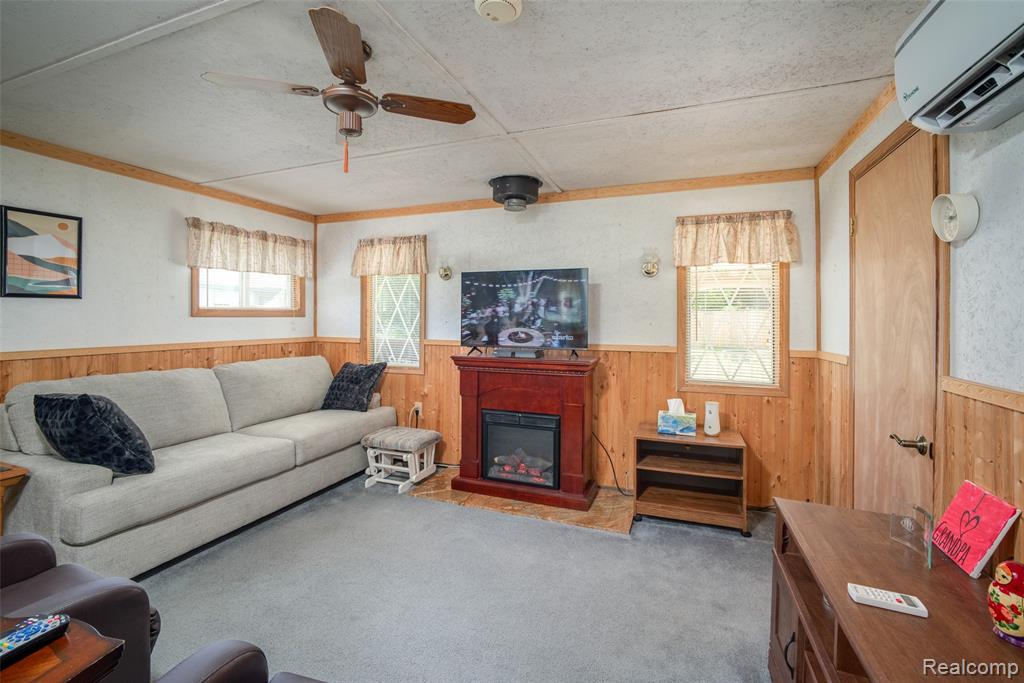 5110 Lucinda Drive Property Photo 10