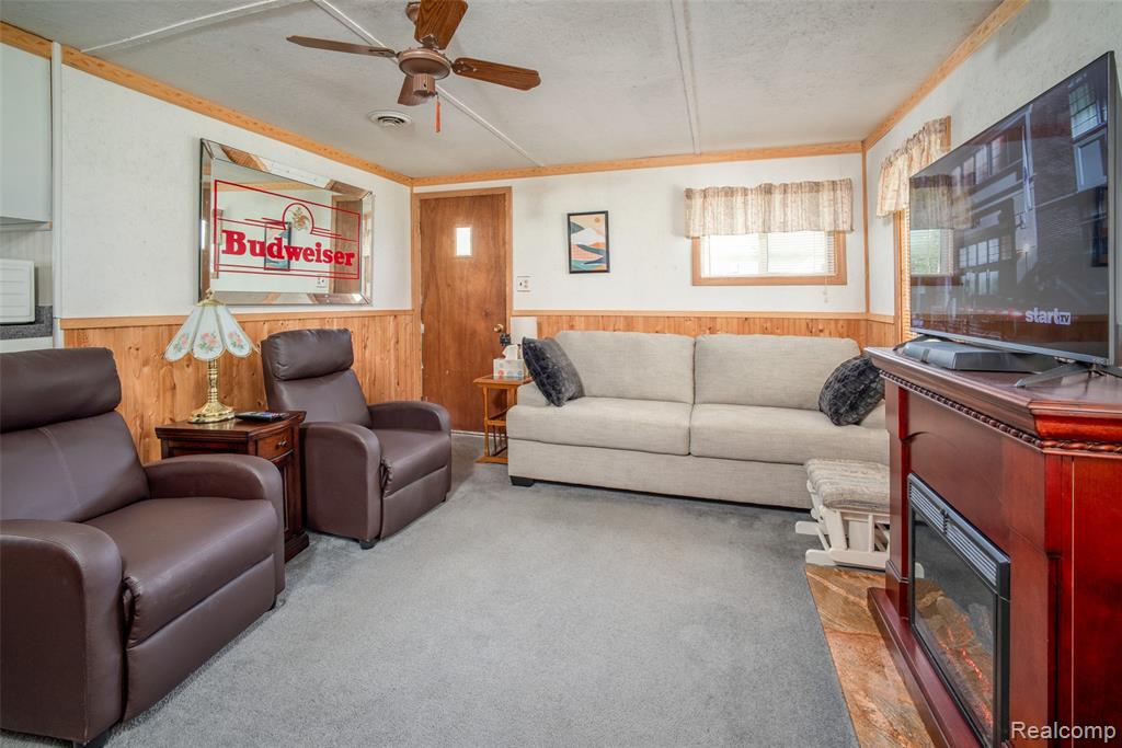 5110 Lucinda Drive Property Photo 12