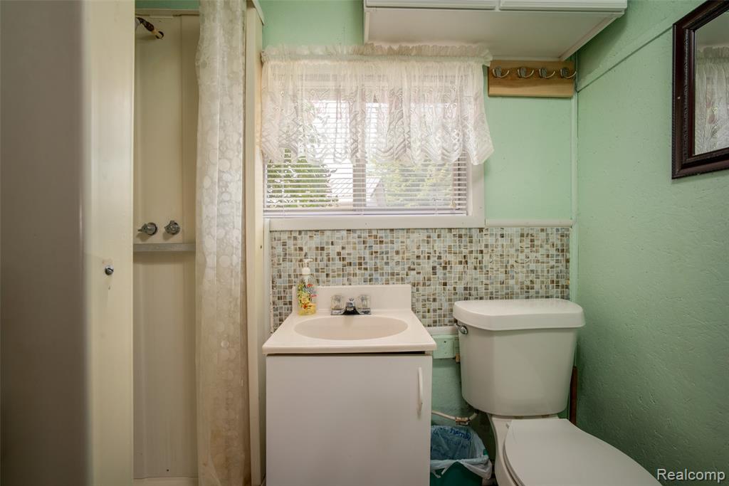 5110 Lucinda Drive Property Photo 13