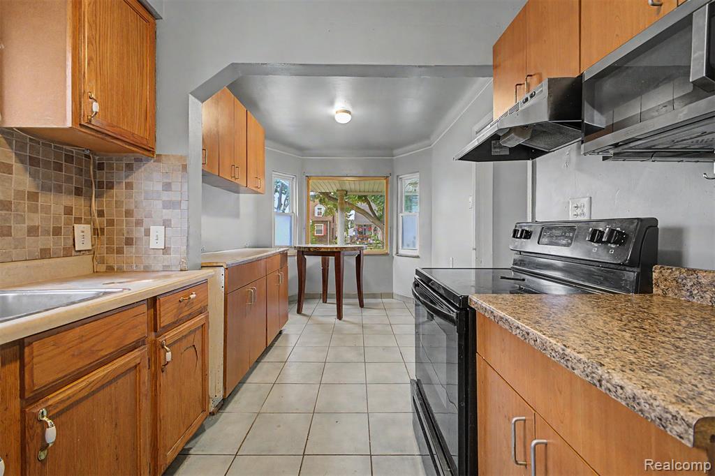 7320 Orchard Avenue Property Photo 16