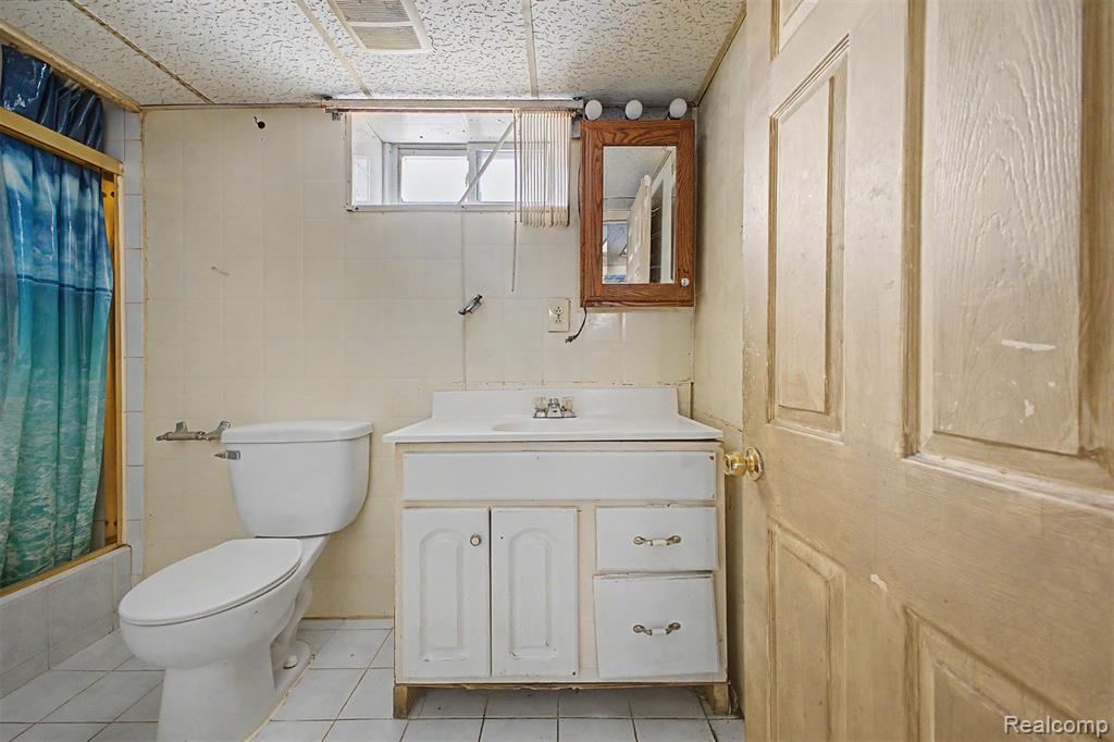 7320 Orchard Avenue Property Photo 32