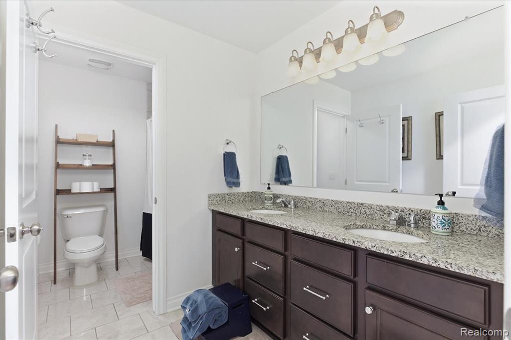 283 Westbrooke Drive Property Photo 44