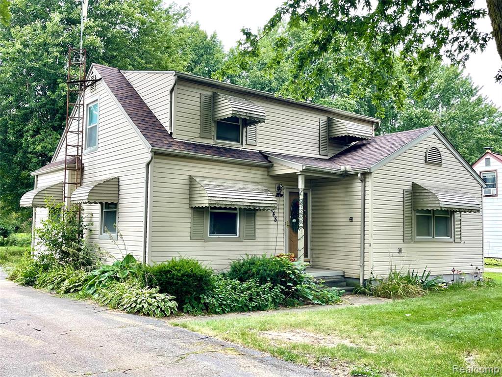 47048 Ayres Avenue Property Photo 2