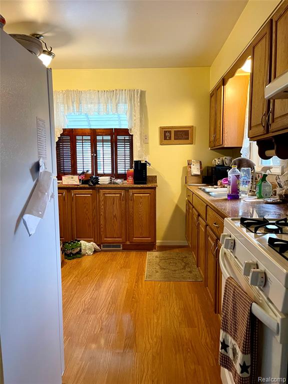 47048 Ayres Avenue Property Photo 7