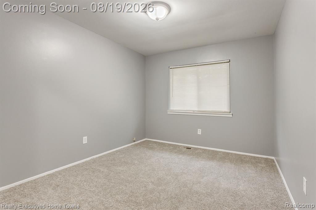 2448 Oakcrest Road Property Photo 17