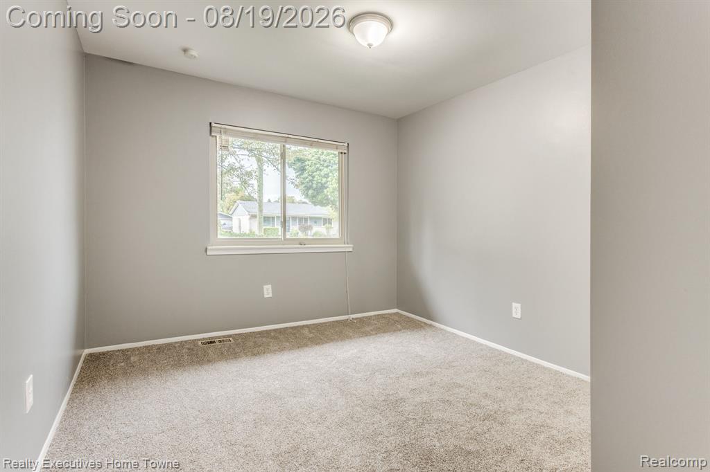 2448 Oakcrest Road Property Photo 19