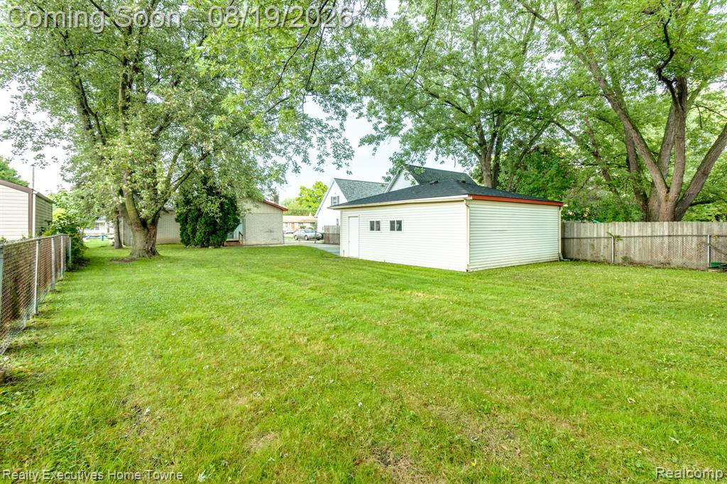 2448 Oakcrest Road Property Photo 30