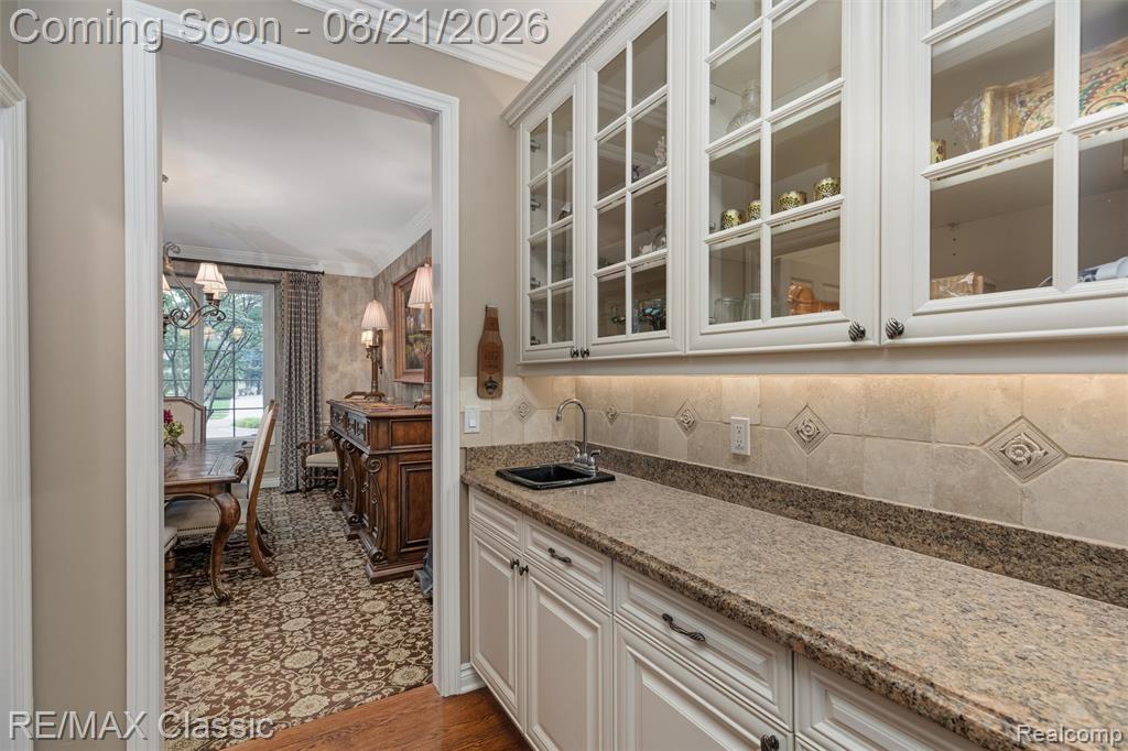 18133 Mission Point Property Photo 16