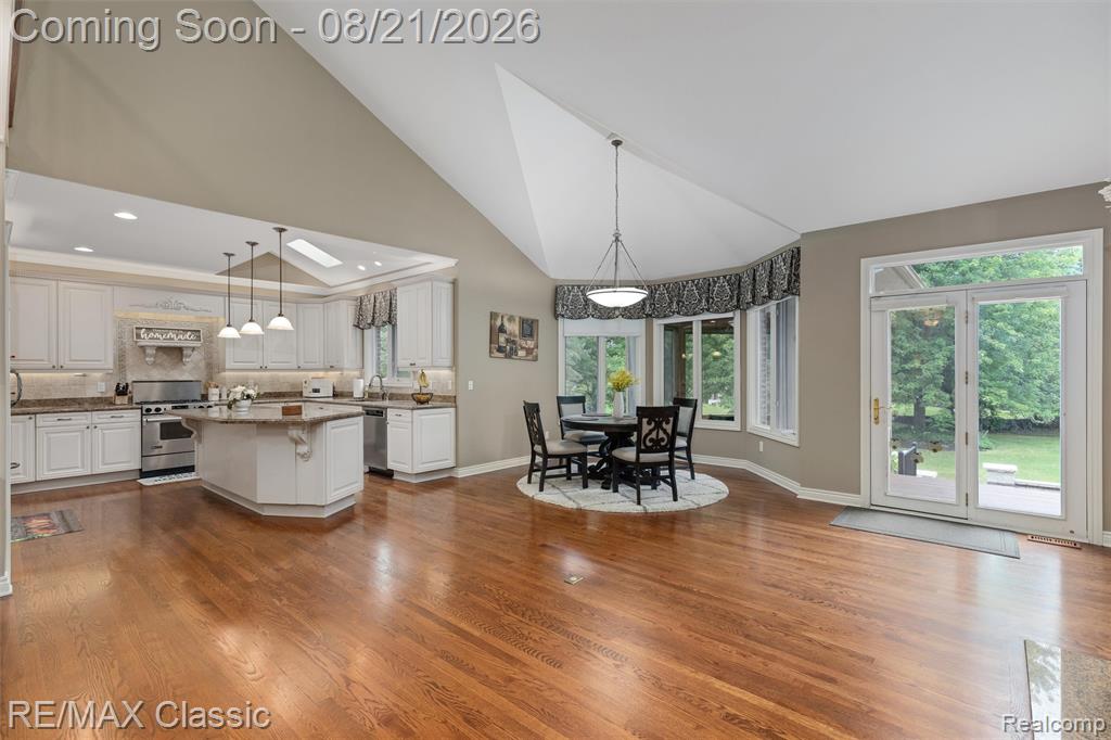 18133 Mission Point Property Photo 28