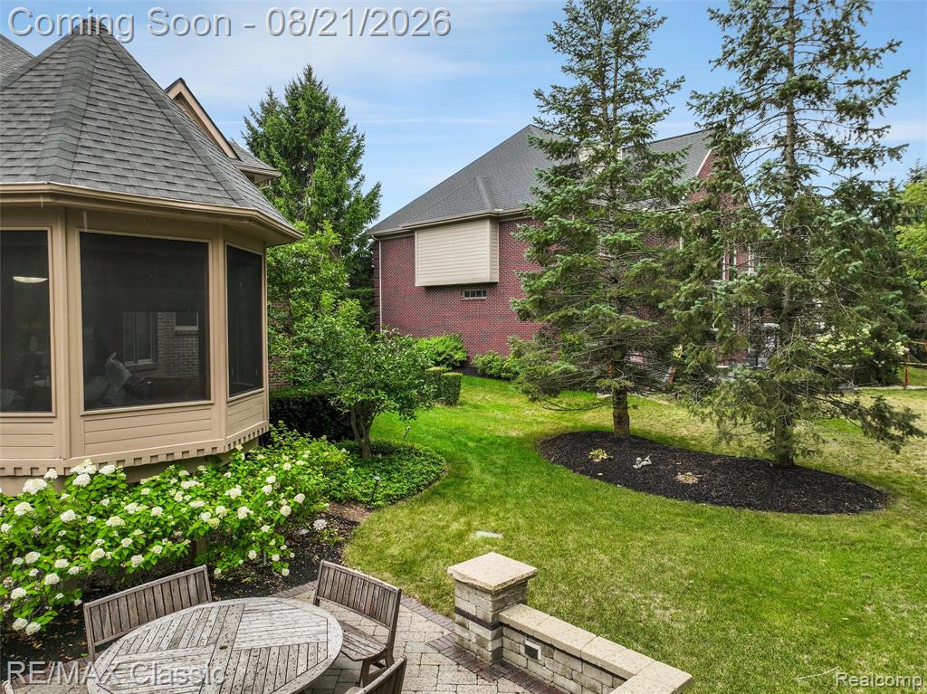 18133 Mission Point Property Photo 66
