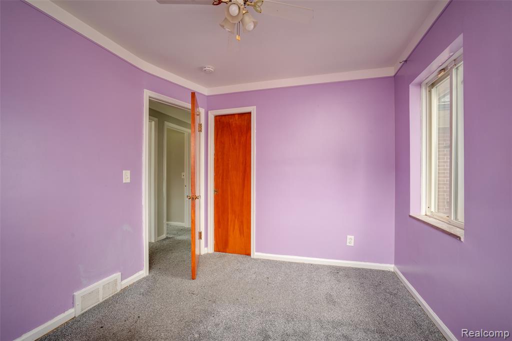 16786 Sprenger Avenue Property Photo 15