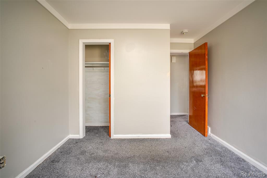 16786 Sprenger Avenue Property Photo 19