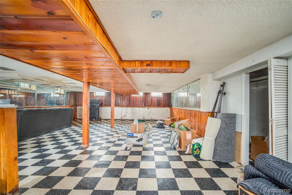 16786 Sprenger Avenue Property Photo 23