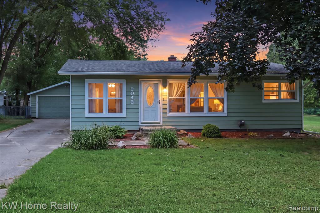 2042 Orland Property Photo 1