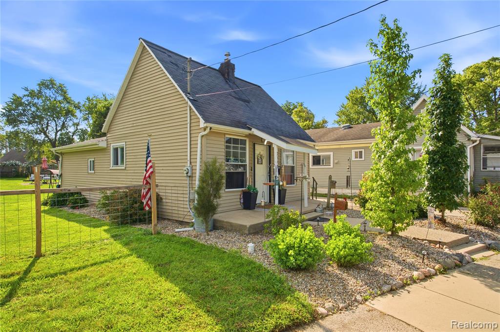 2308 Rheamount Avenue Property Photo 1