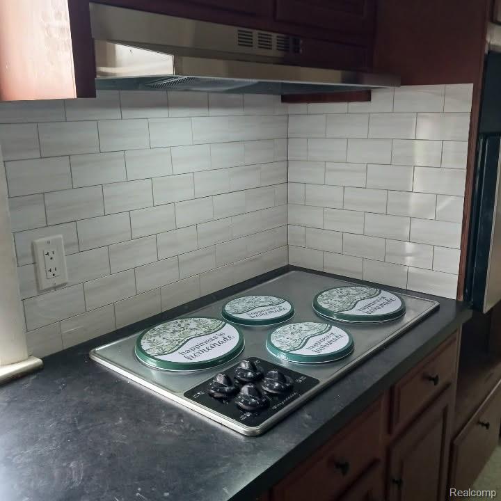 228 Borland Court Property Photo 5