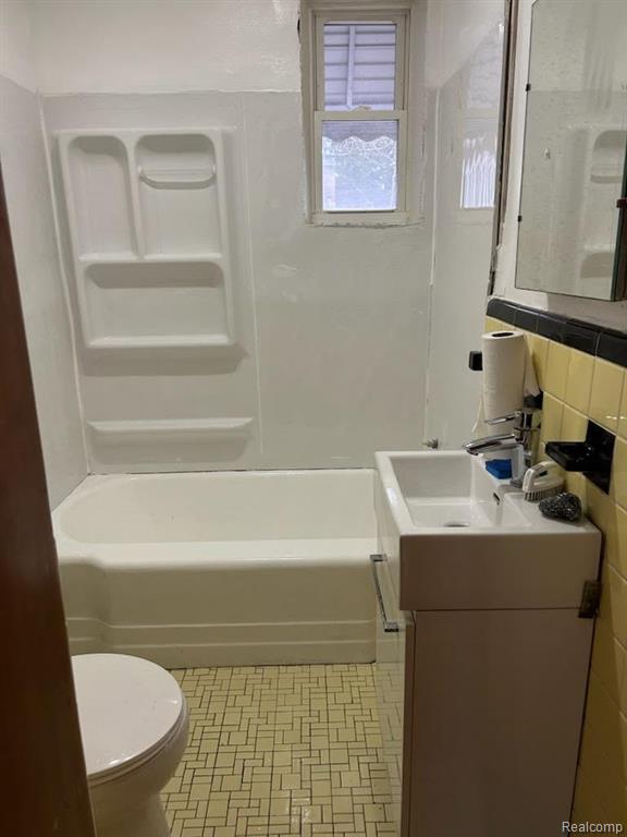 228 Borland Court Property Photo 8