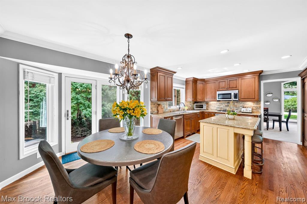 27261 Apple Tree Lane Property Photo 4