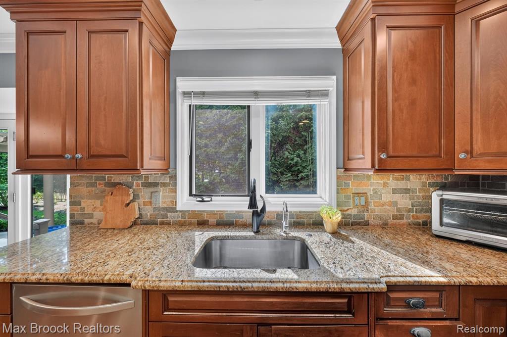 27261 Apple Tree Lane Property Photo 18