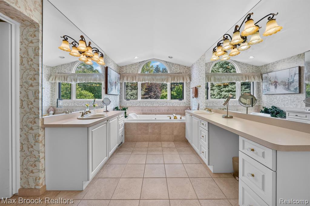27261 Apple Tree Lane Property Photo 32