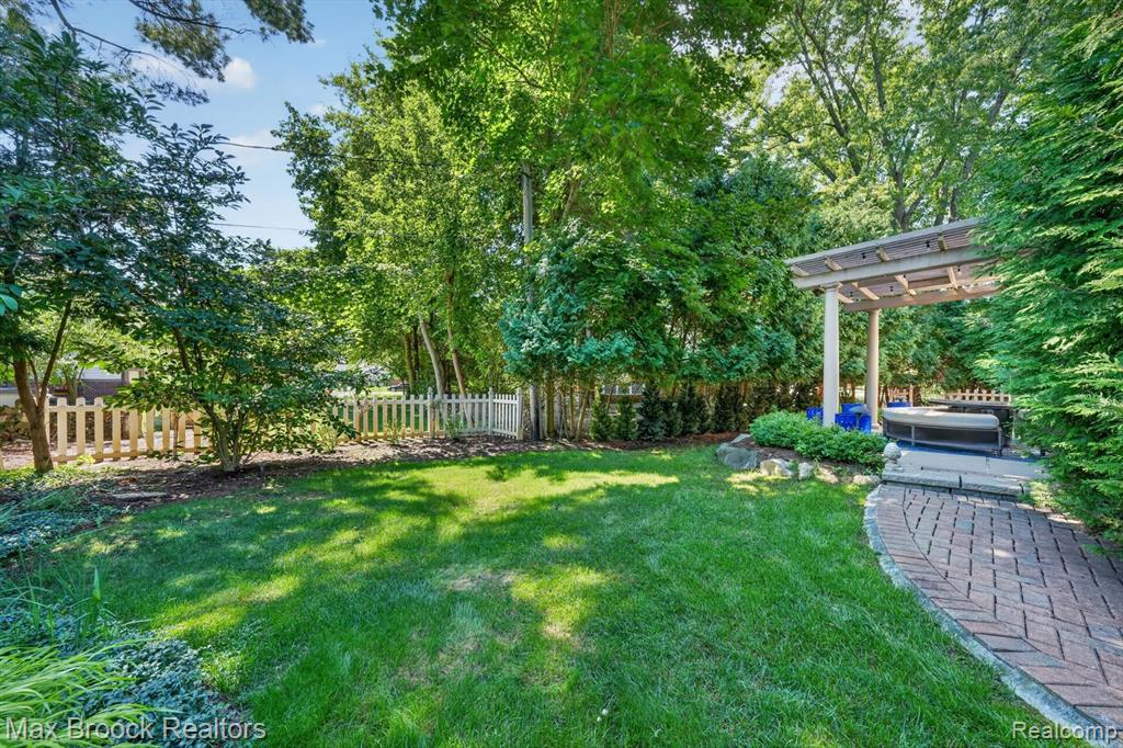 27261 Apple Tree Lane Property Photo 54